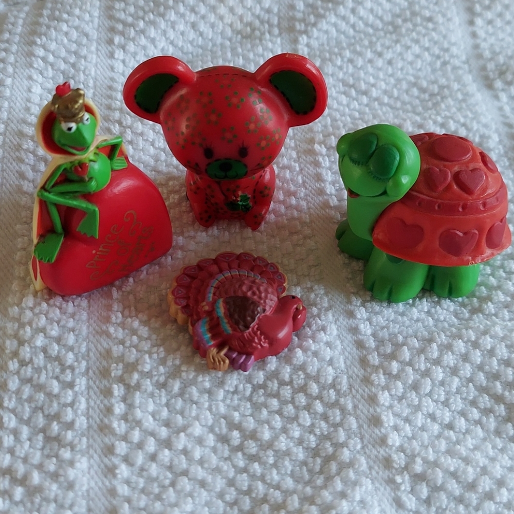 Hallmark Vintage Figurines